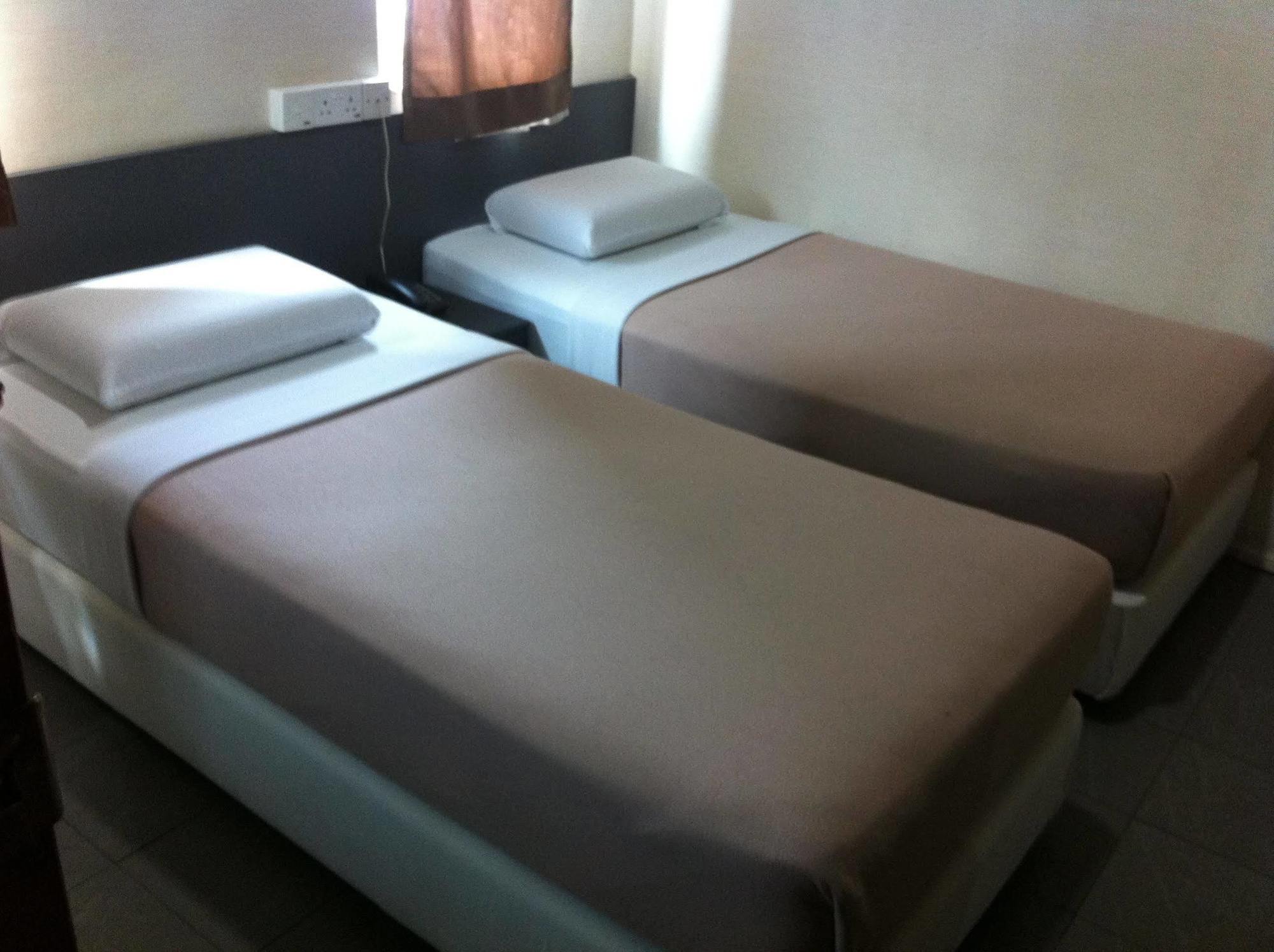 Amrise Hotel Singapore Exterior photo